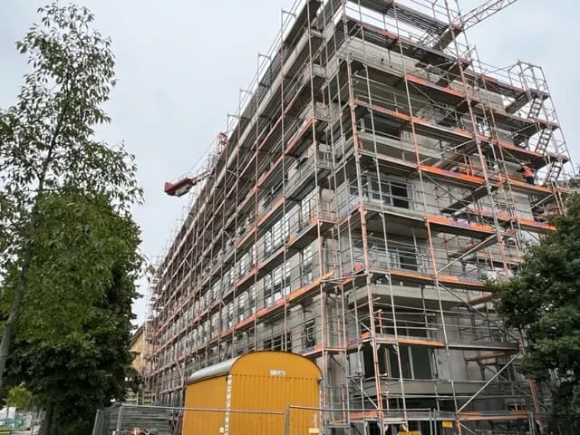 Rohbau eines Mehrfamilienhauses mit Stahlbetondecken in Leipzig